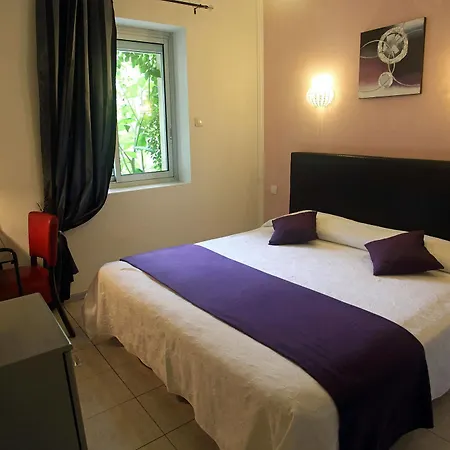 Logis Restaurant Hotel Nissan-lez-Enserune